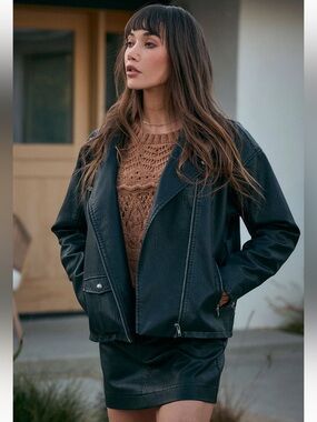 Saltwater Luxe Ventura Faux Leather Moto Jacket Black Zip Up Size Small NWT
